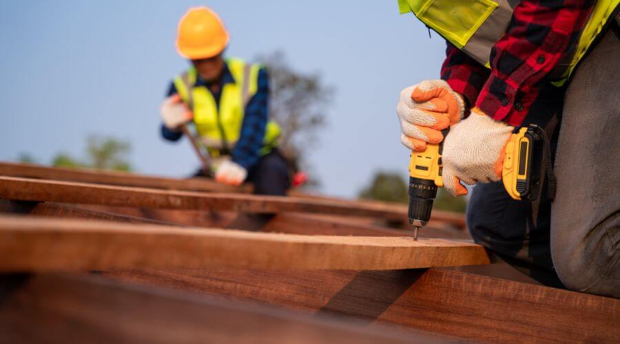 Professional residential roofers in Marenisco, MI